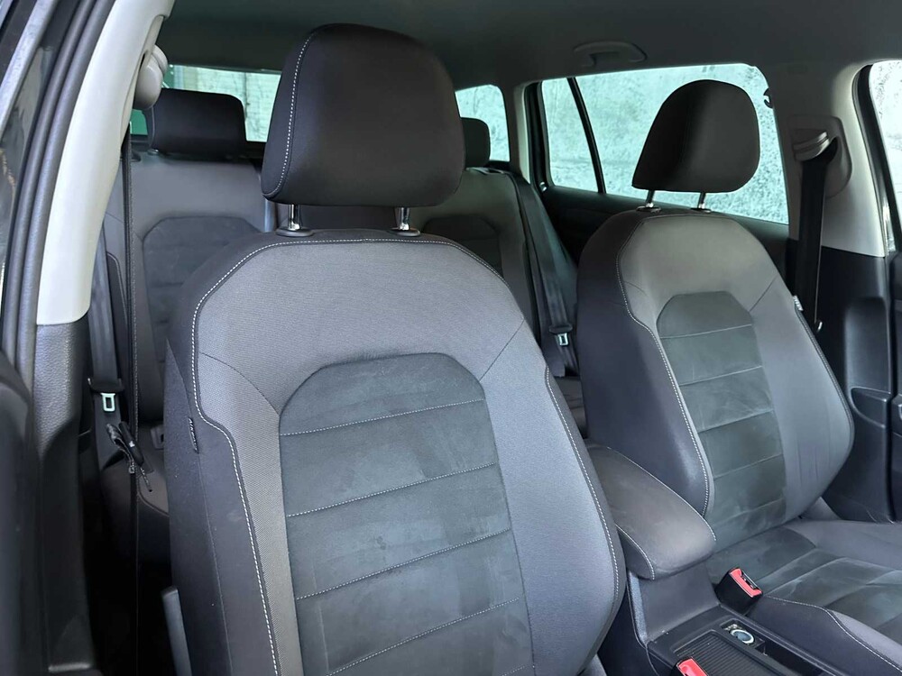 Volkswagen Golf Variant 1.5 TSI CL Bns 131pk 2019, G-820-LH