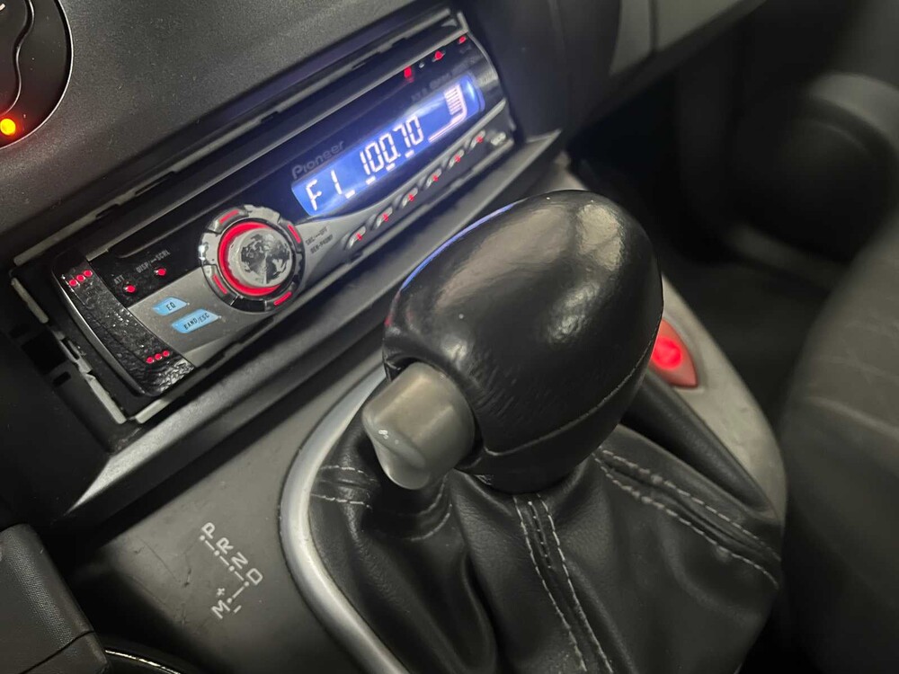 Renault Scénic 2.0-16V Tech Line 135pk 2005 (Origineel-NL), 06-RZ-VR