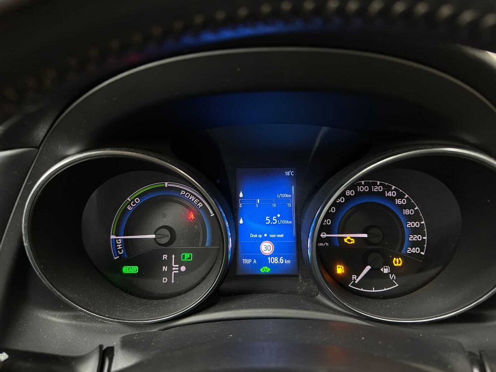 Toyota Auris Touring Sports 1.8 Hybrid Lease Pro 99pk 2015, HP-749-Z