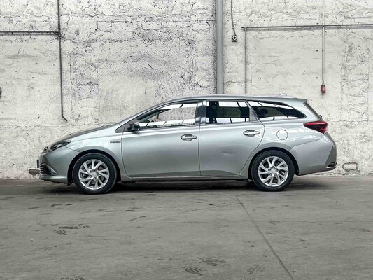 Toyota Auris Touring Sports 1.8 Hybrid Lease Pro 99pk 2015, HP-749-Z