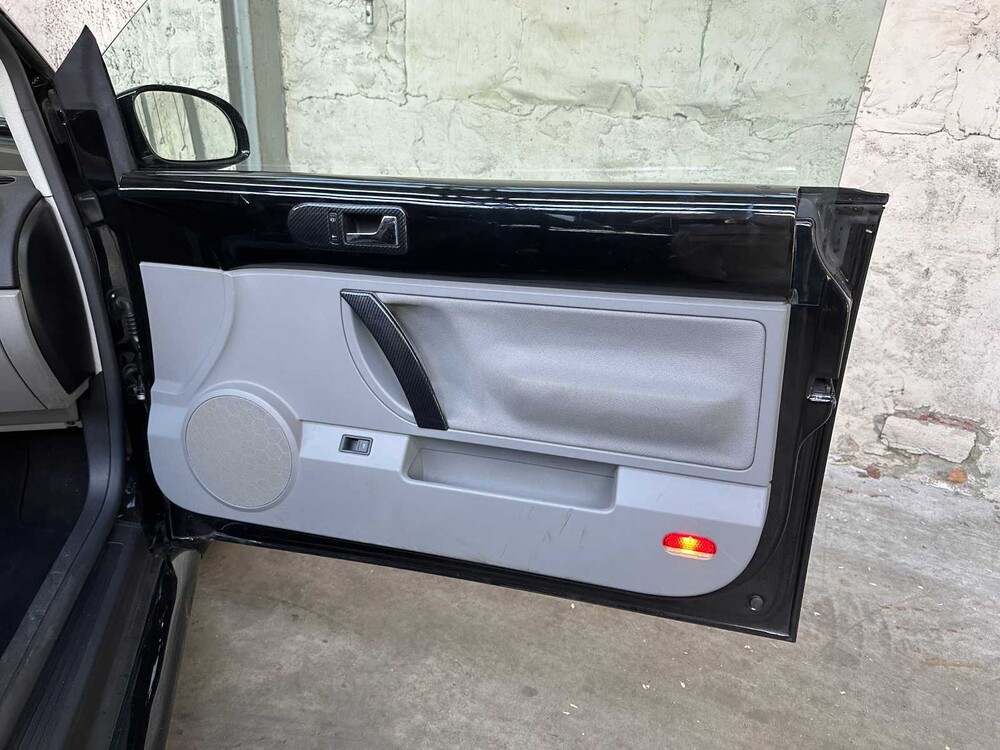 Volkswagen New Beetle Cabriolet 1.6 102pk 2003, 75-GNV-4