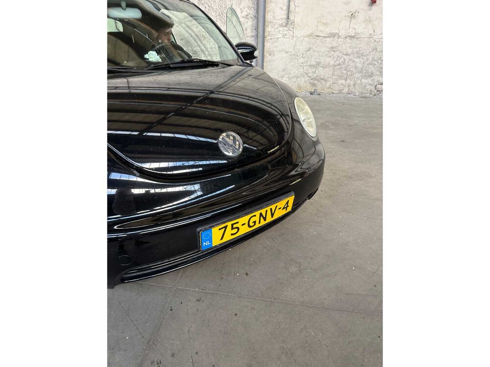 Volkswagen New Beetle Cabriolet 1.6 102pk 2003, 75-GNV-4