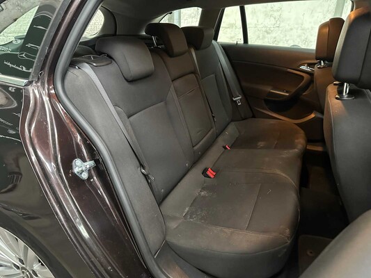 Opel Insignia Sports Tourer 1.4 T EcoF. Bns Ed 140pk 2011, 00-SJP-9