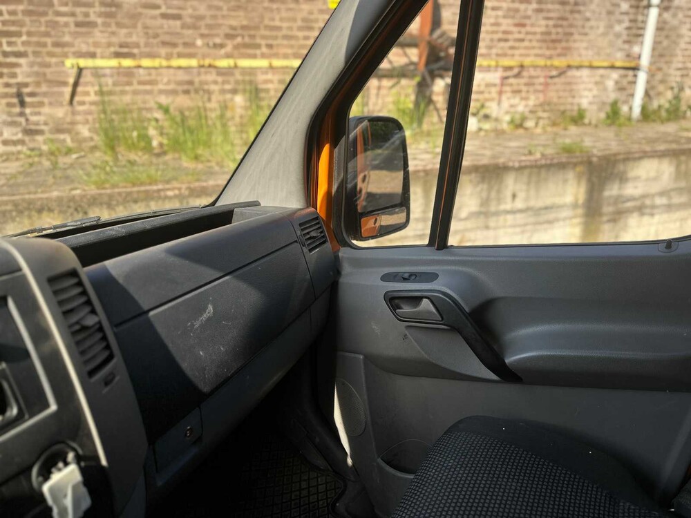 Mercedes-Benz Sprinter 209 2.2 CDI 366 DC 88hp 2007 Commercial Vehicle, 88-VDP-4 Youngtimer