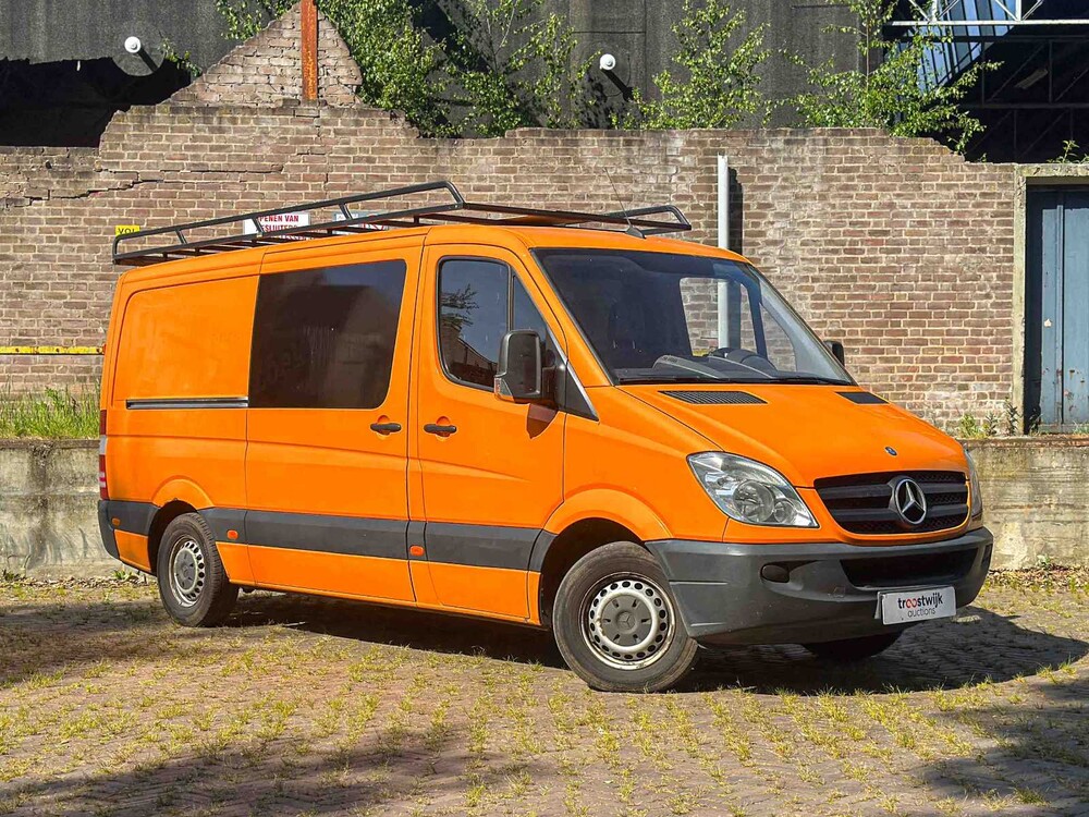 Mercedes-Benz Sprinter 209 2.2 CDI 366 DC 88hp 2007 Commercial Vehicle, 88-VDP-4 Youngtimer