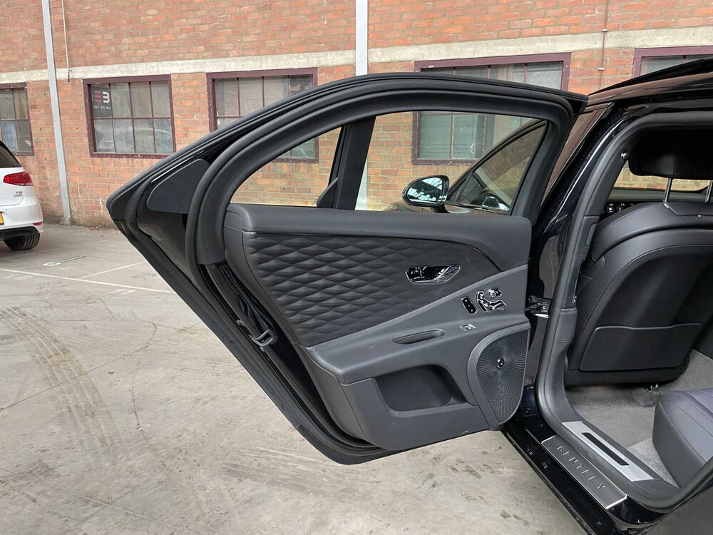 Bentley Flying Spur 6.0 W12 S 635pk 2020 (Origineel-NL & 1e Eigenaar), J-220-XG