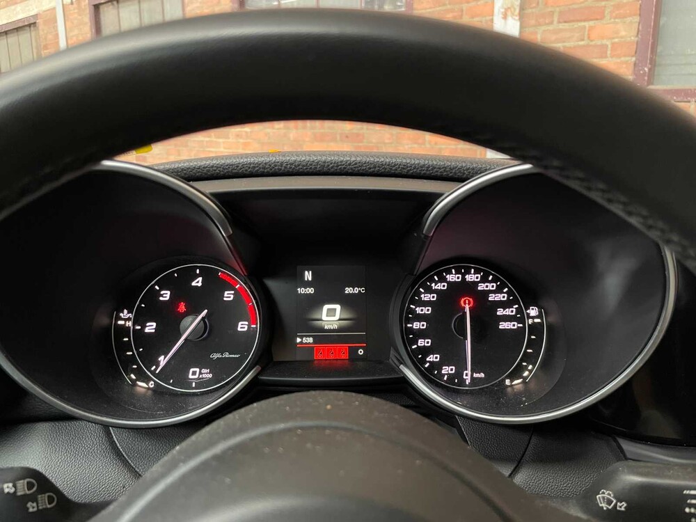 Alfa Romeo Giulia 2.2 Super 150pk 2018 (Origineel-NL), RN-969-G