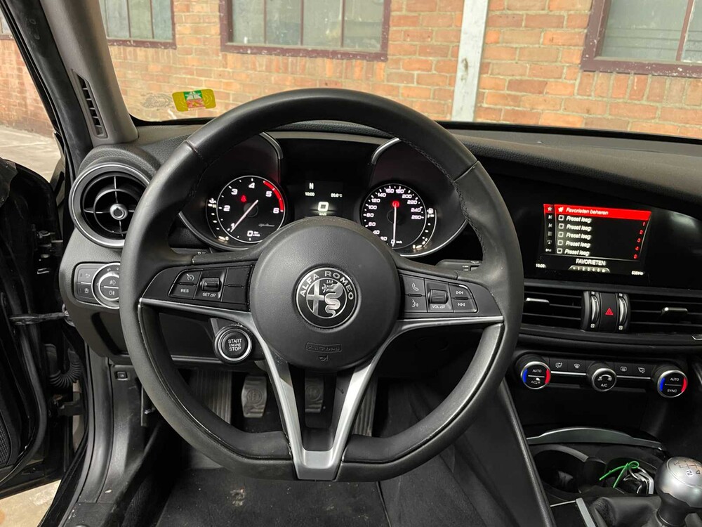 Alfa Romeo Giulia 2.2 Super 150pk 2018 (Origineel-NL), RN-969-G