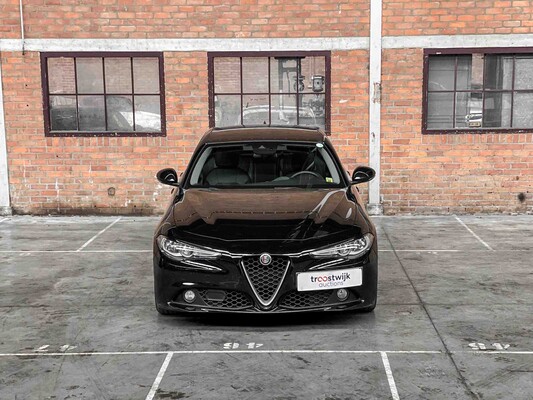 Alfa Romeo Giulia 2.2 Super 150pk 2018 (Origineel-NL), RN-969-G