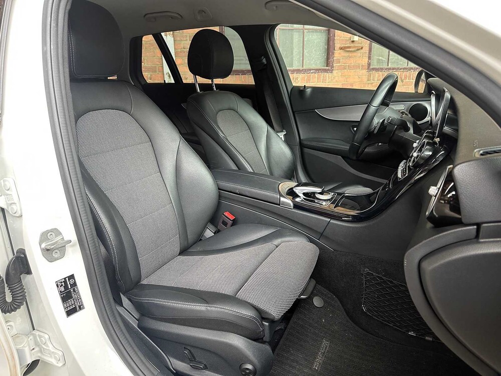 Mercedes-Benz C300 de Business Solution Luxury Limited 194pk 2020 C-klasse Estate, S-284-JS