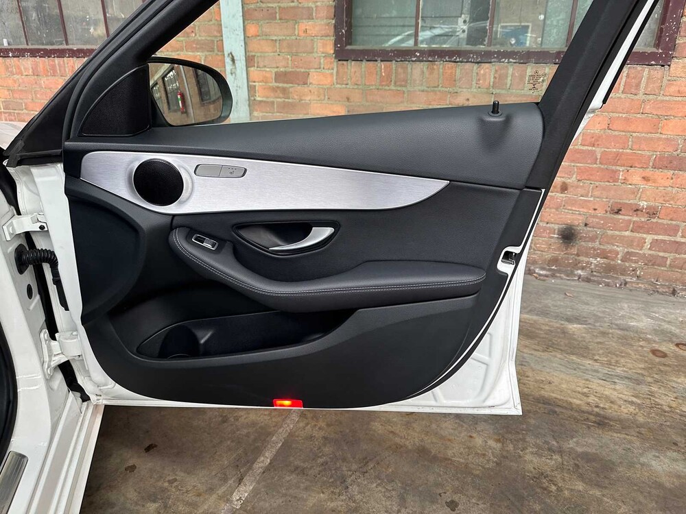 Mercedes-Benz C300 de Business Solution Luxury Limited 194pk 2020 C-klasse Estate, S-284-JS