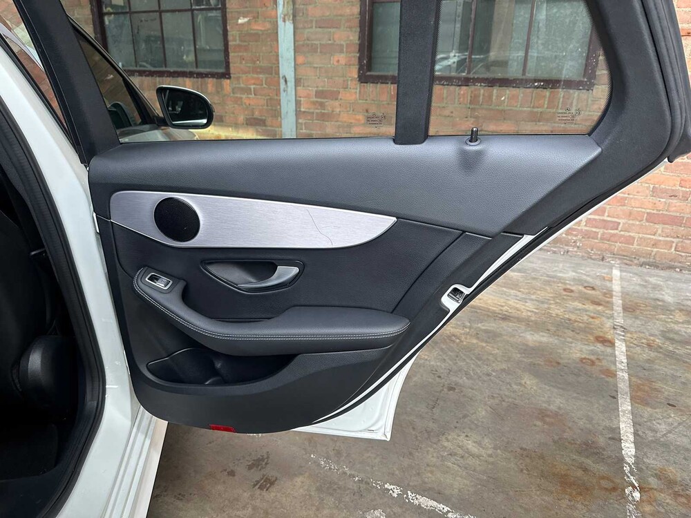 Mercedes-Benz C300 de Business Solution Luxury Limited 194pk 2020 C-klasse Estate, S-284-JS