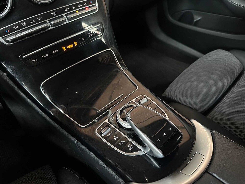 Mercedes-Benz C300 de Business Solution Luxury Limited 194pk 2020 C-klasse Estate, S-284-JS