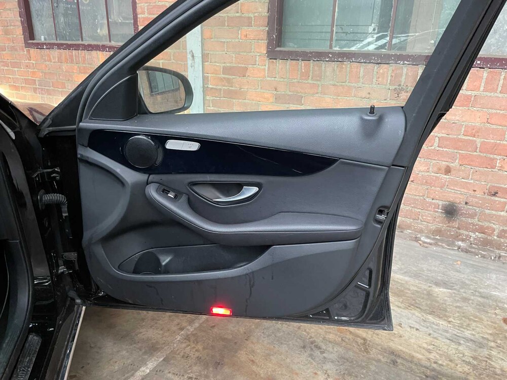 Mercedes-Benz C300 de Advantage Pack 194pk 2019 C-klasse Estate, T-986-TB