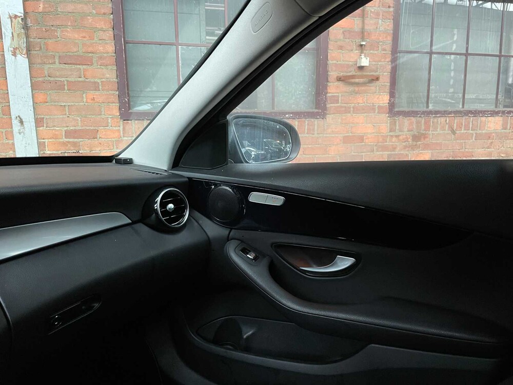 Mercedes-Benz C300 de Advantage Pack 194pk 2019 C-klasse Estate, T-986-TB