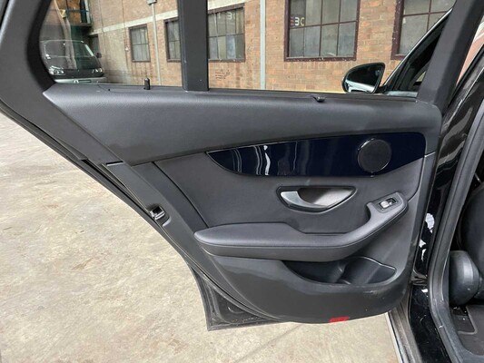 Mercedes-Benz C300 de Advantage Pack 194pk 2019 C-klasse Estate, T-986-TB