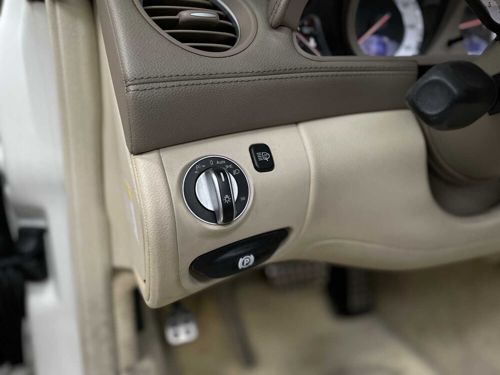 Mercedes-Benz SL550 AMG 5.5 V8 R230 382pk 2011