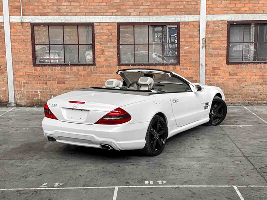 Mercedes-Benz SL550 AMG 5.5 V8 R230 382pk 2011