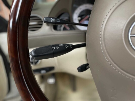 Mercedes-Benz SL550 AMG 5.5 V8 R230 382pk 2011