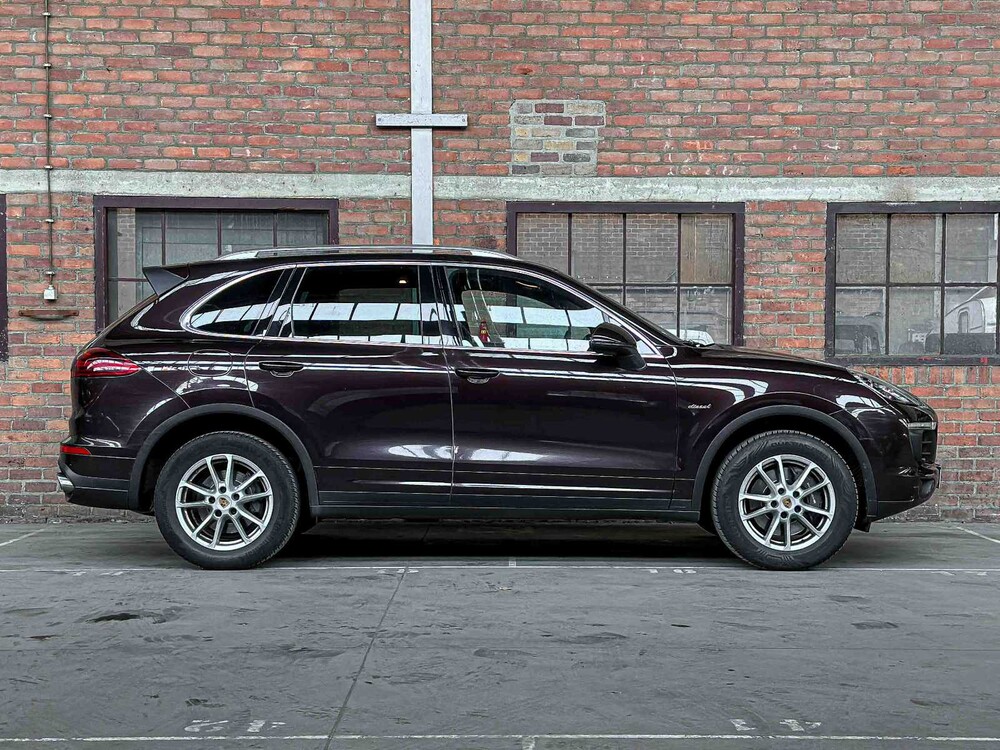 Porsche Cayenne 3.0 D V6 Platinum Edition (FACELIFT) 239pk 2017, G-774-RB