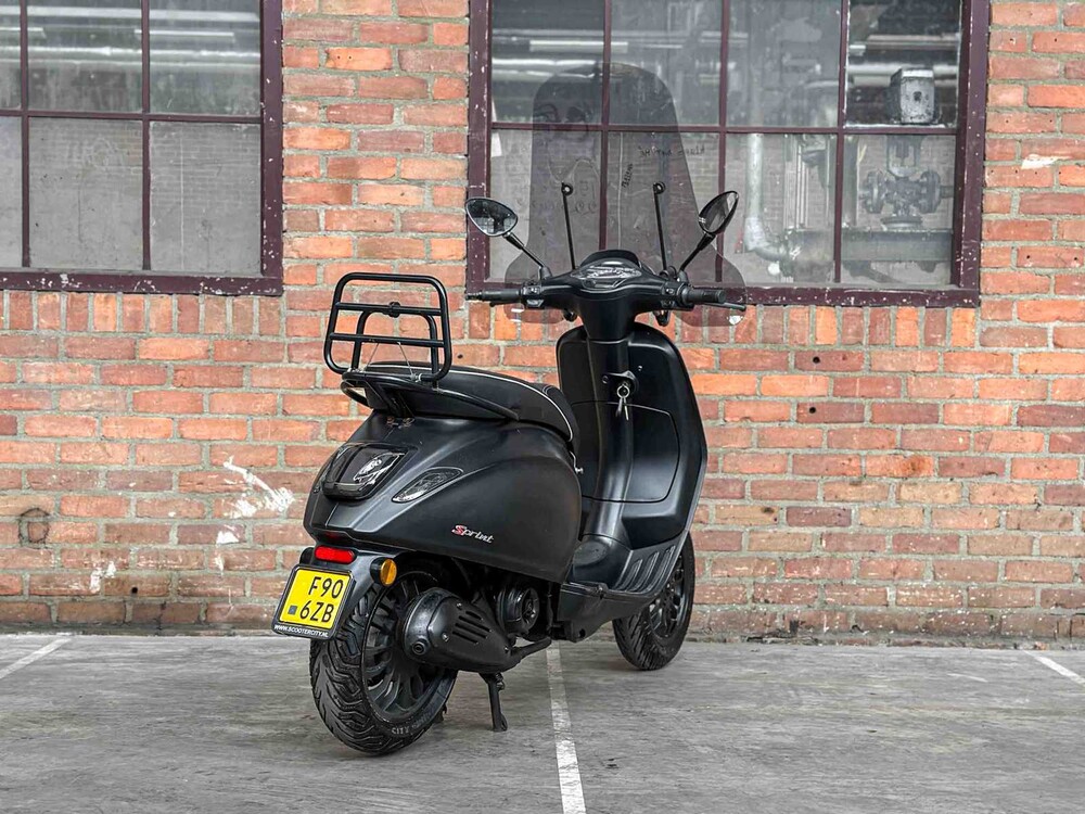 Vespa Sprint 4T 49cc 2014, F-906-ZB Scooter