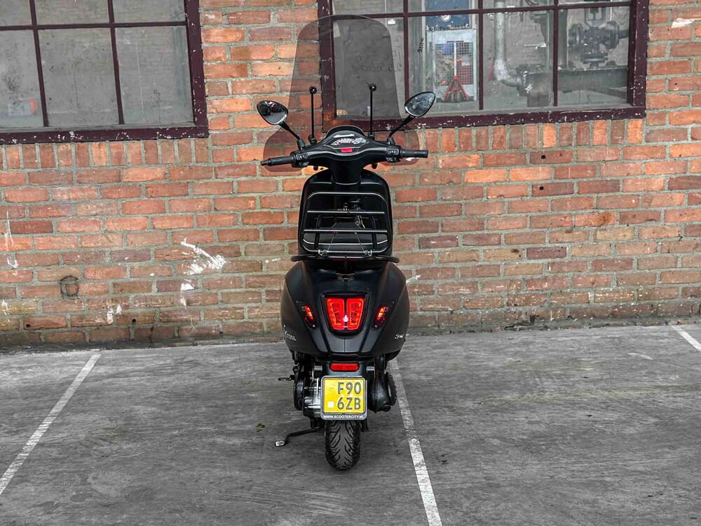 Vespa Sprint 4T 49cc 2014, F-906-ZB Scooter