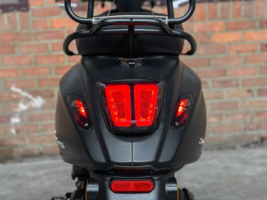 Vespa Sprint 4T 49cc 2014, F-906-ZB Scooter
