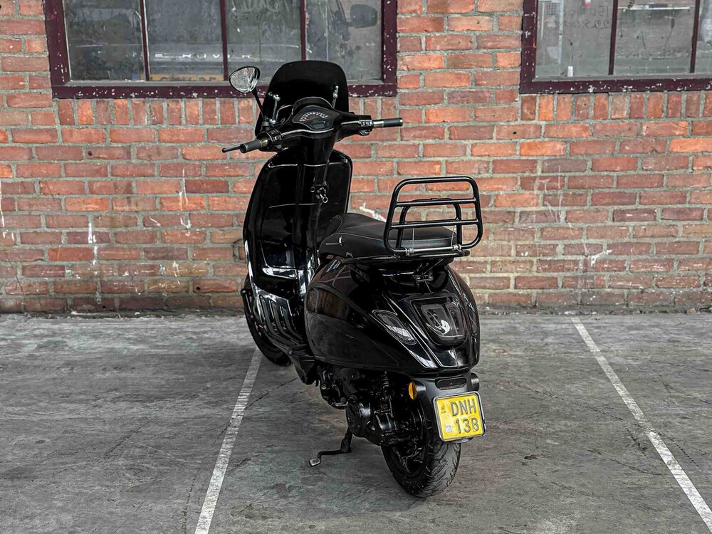 Vespa Sprint 4T 49cc 2017, DNH-13-B Scooter