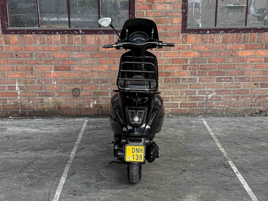 Vespa Sprint 4T 49cc 2017, DNH-13-B Scooter