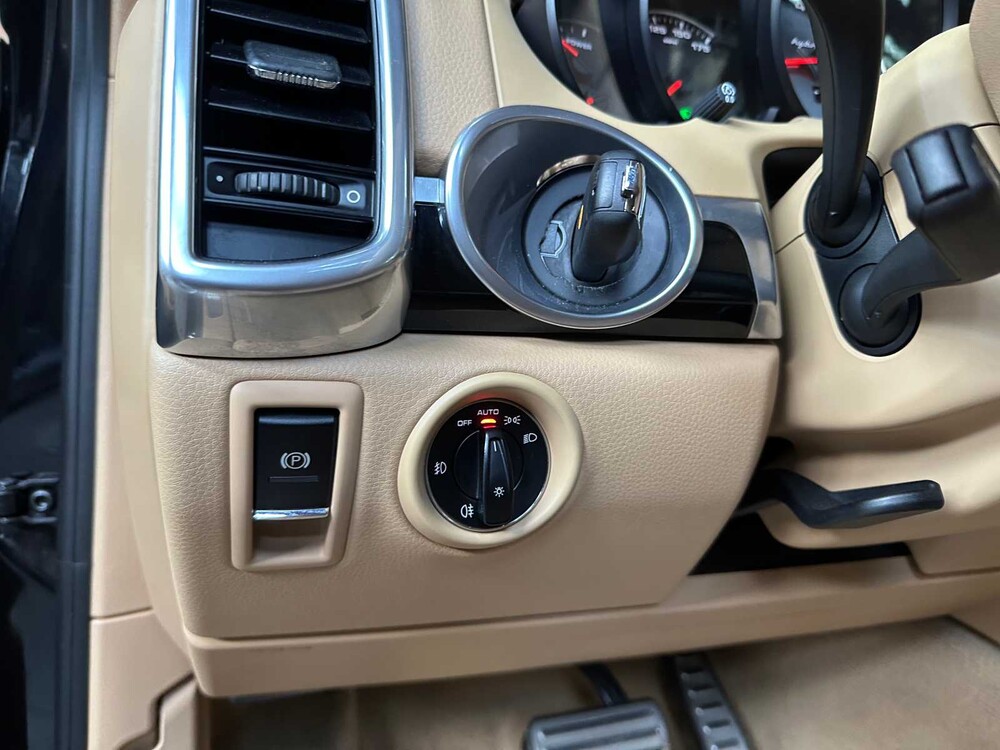 Porsche Cayenne S Hybrid 3.0 V6 385pk 2013