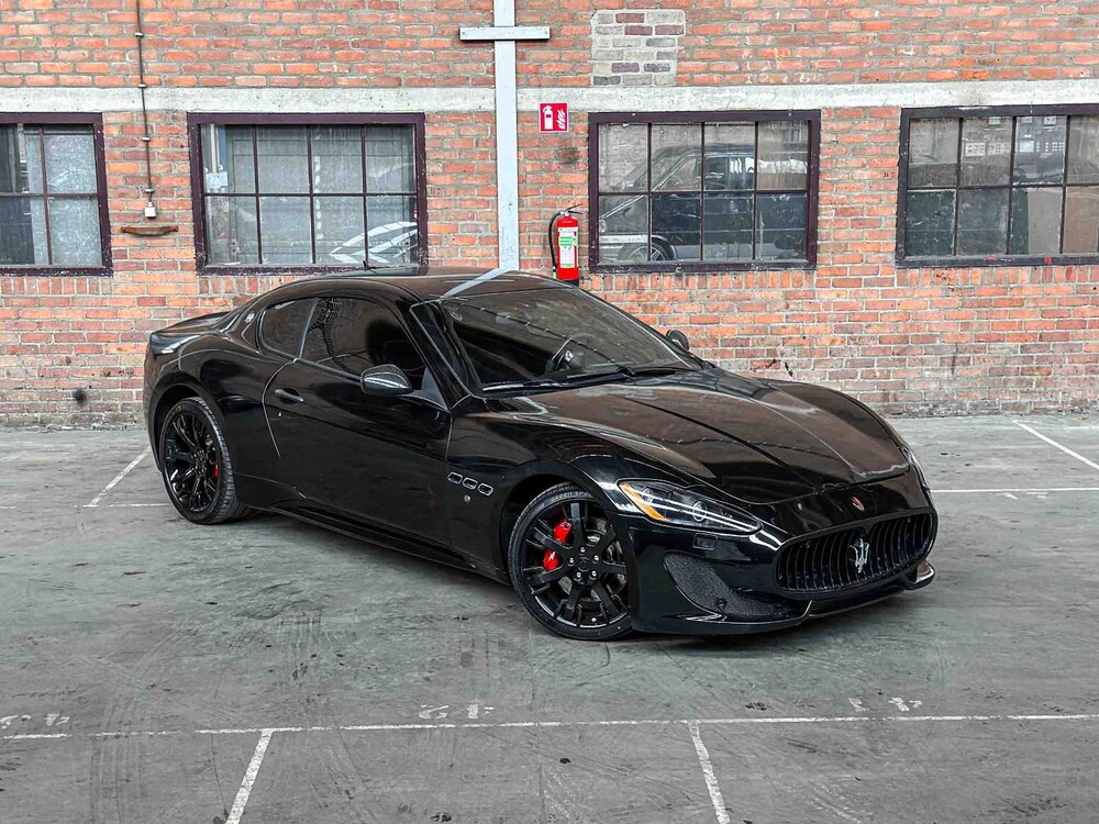 Maserati GranTurismo S 4.7 V8 440pk 2012