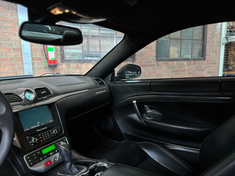 Maserati GranTurismo S 4.7 V8 440pk 2012