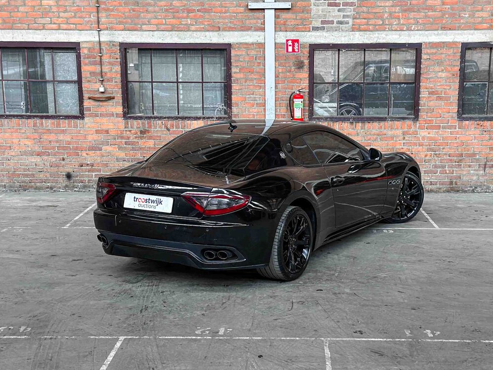 Maserati GranTurismo S 4.7 V8 440pk 2012
