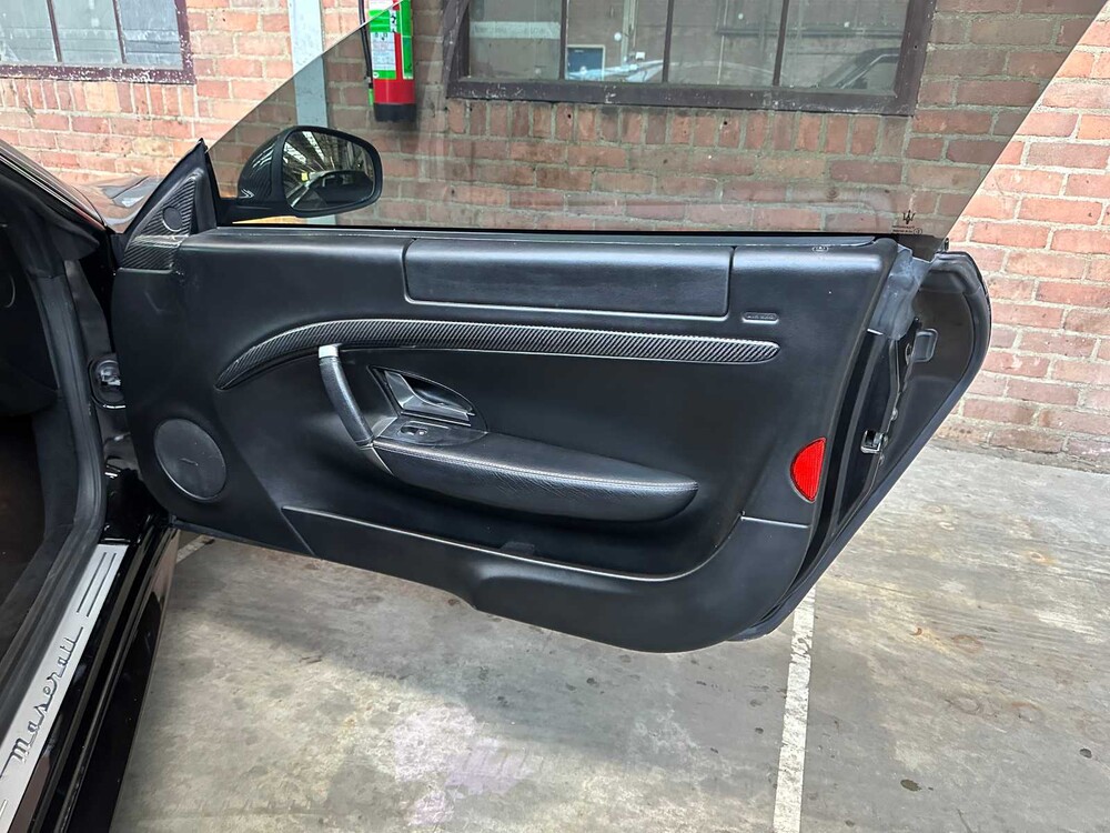 Maserati GranTurismo S 4.7 V8 440pk 2012