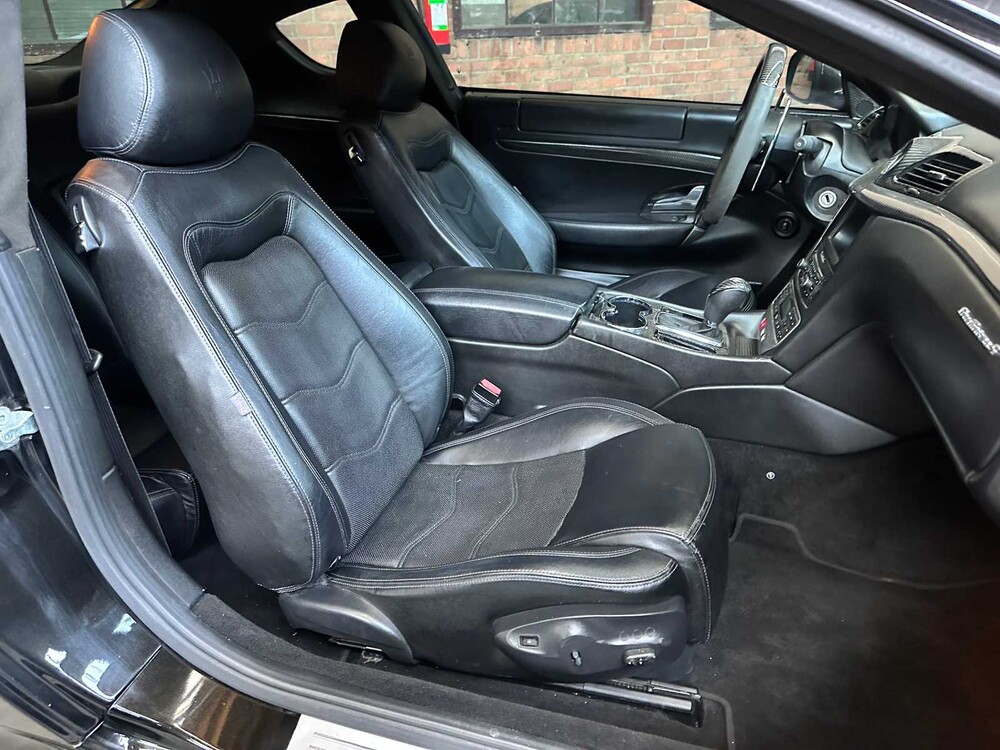 Maserati GranTurismo S 4.7 V8 440pk 2012