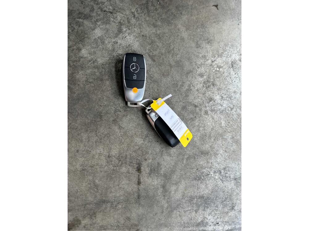 Mercedes-Benz A250 e AMG Business Solution 160pk 2021 A-Klasse, Z-927-LS