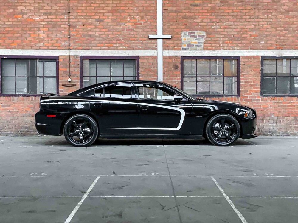 Dodge Charger RT HEMI 5.7 V8 375pk 2013
