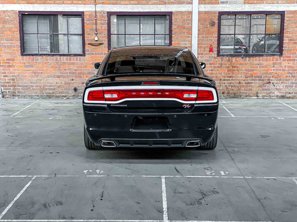 Dodge Charger RT HEMI 5.7 V8 375pk 2013