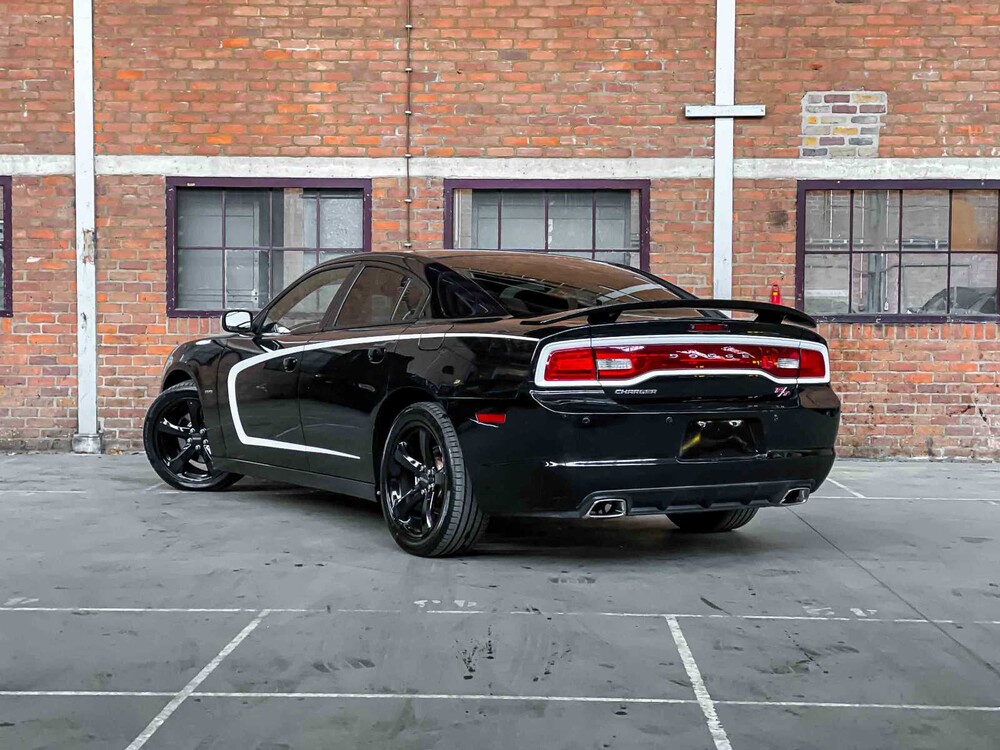 Dodge Charger RT HEMI 5.7 V8 375pk 2013