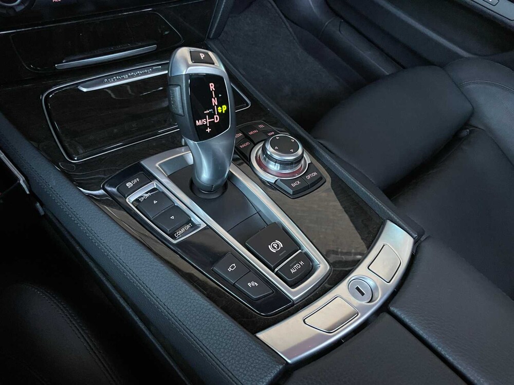 BMW ActiveHybrid7 M-Sport 3.0 L6 354pk 2014 7-serie