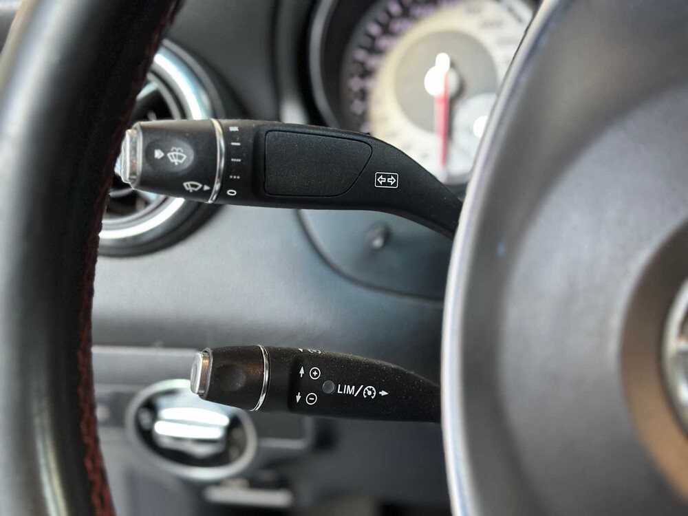 Mercedes-Benz CLA180 Prestige Comfort 122pk 2015 CLA-klasse, T-229-LT