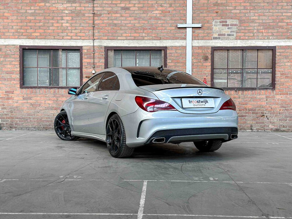 Mercedes-Benz CLA180 Prestige Comfort 122pk 2015 CLA-klasse, T-229-LT