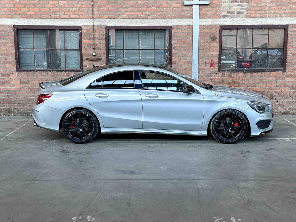 Mercedes-Benz CLA180 Prestige Comfort 122pk 2015 CLA-klasse, T-229-LT