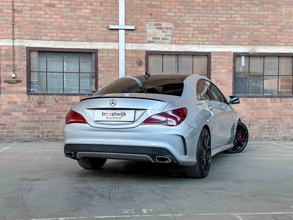 Mercedes-Benz CLA180 Prestige Comfort 122pk 2015 CLA-klasse, T-229-LT