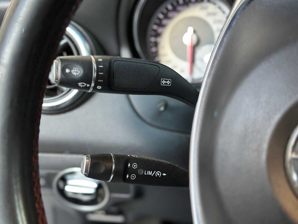 Mercedes-Benz CLA180 Prestige Comfort 122pk 2015 CLA-klasse, T-229-LT