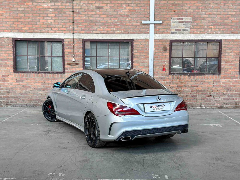 Mercedes-Benz CLA180 Prestige Comfort 122pk 2015 CLA-klasse, T-229-LT