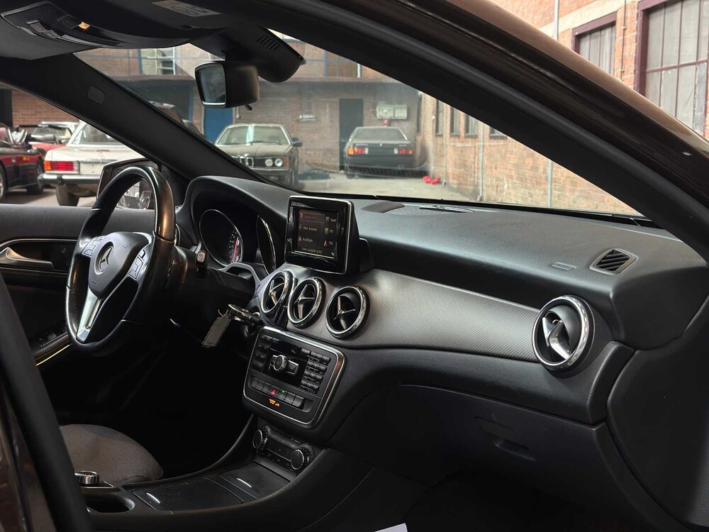 Mercedes-Benz GLA180 CDI Lease Edition 109pk 2015 GLA-klasse, GF-098-D