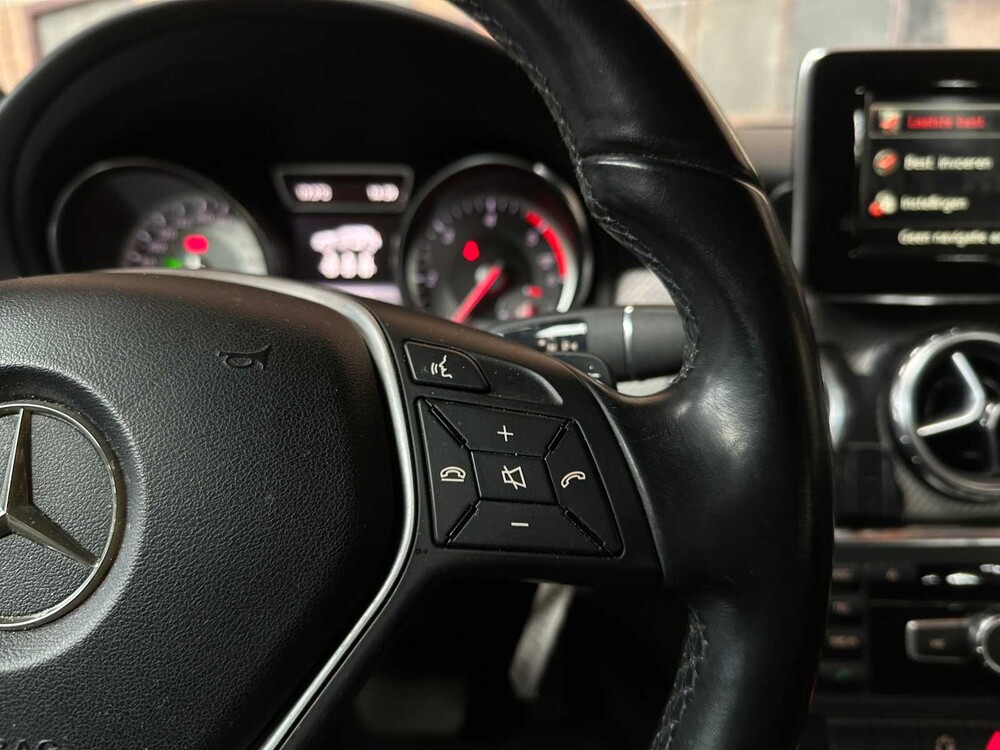 Mercedes-Benz GLA180 CDI Lease Edition 109pk 2015 GLA-klasse, GF-098-D