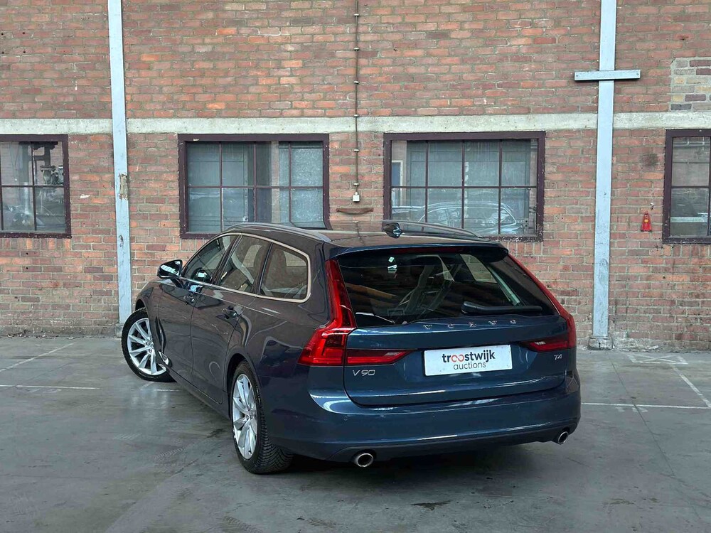 Volvo V90 2.0 T4 Momentum Pro 190pk 2019, XX-067-J