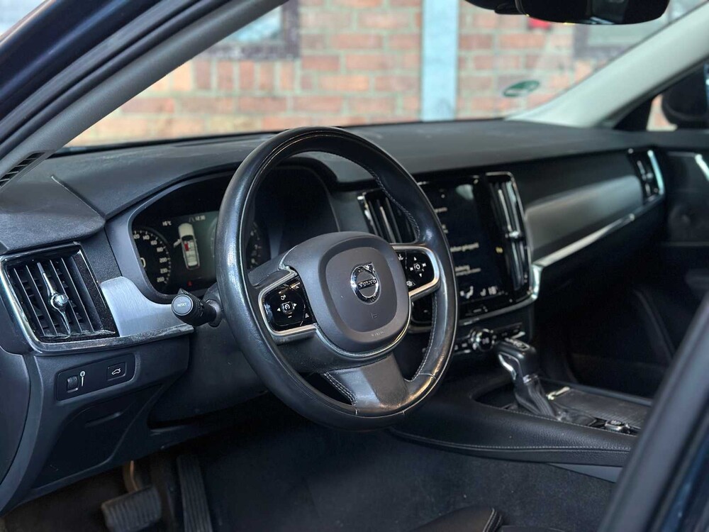Volvo V90 2.0 T4 Momentum Pro 190pk 2019, XX-067-J